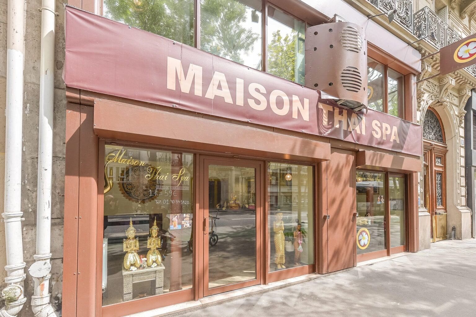 Façade de Maison Thai Spa, boulevard de Magenta à Paris 10